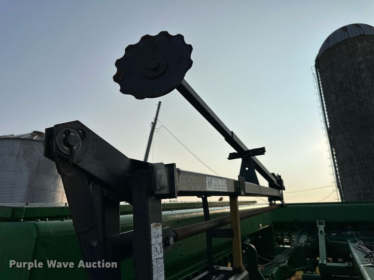 image for item DR2596 John Deere  455 grain drill