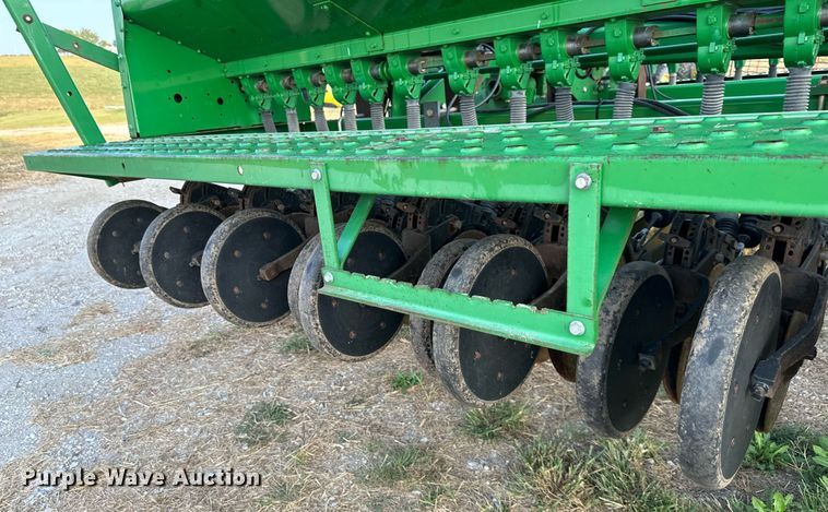 image for item DR2596 John Deere  455 grain drill