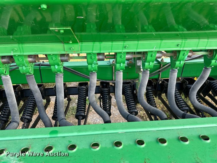 image for item DR2596 John Deere  455 grain drill