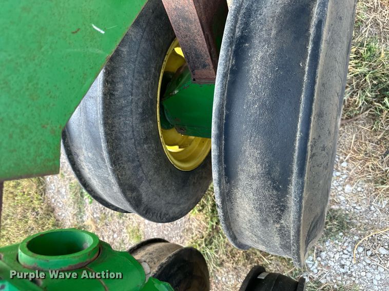 image for item DR2596 John Deere  455 grain drill