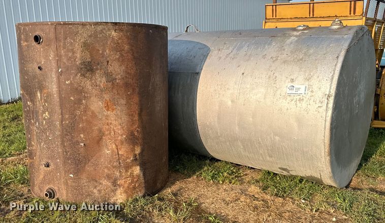 image for item DR2597 (2) fuel tanks 