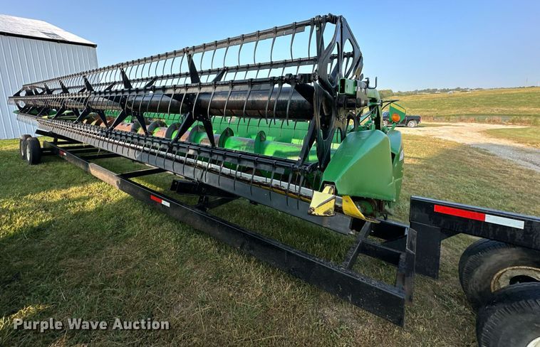 image for item DR2598 John Deere  635F flex head