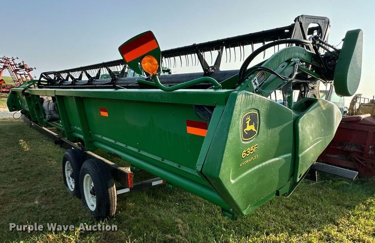 image for item DR2598 John Deere  635F flex head