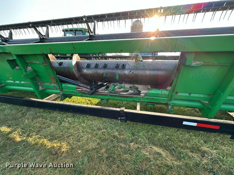 image for item DR2598 John Deere  635F flex head