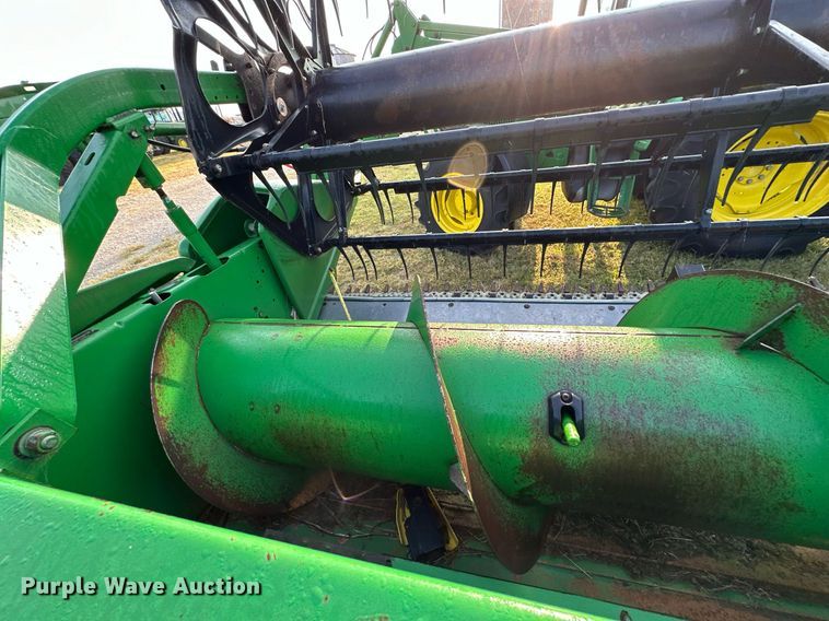 image for item DR2598 John Deere  635F flex head