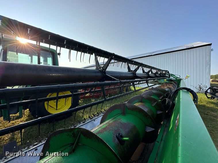 image for item DR2598 John Deere  635F flex head