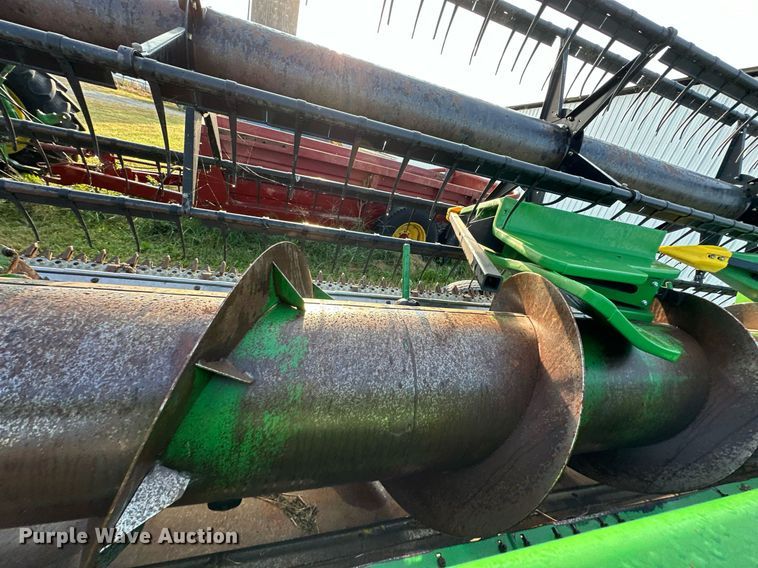 image for item DR2598 John Deere  635F flex head