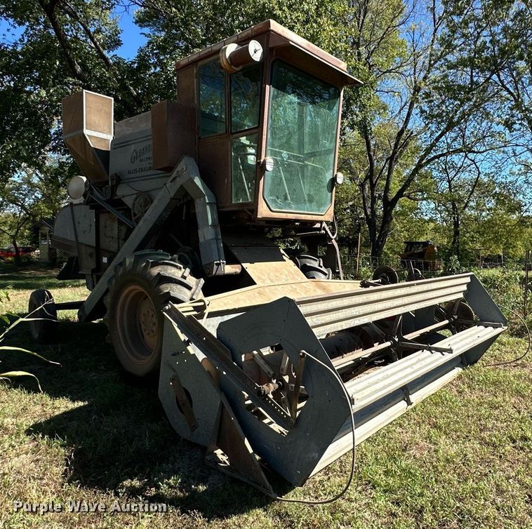 image for item DR2713 Gleaner  Model E combine