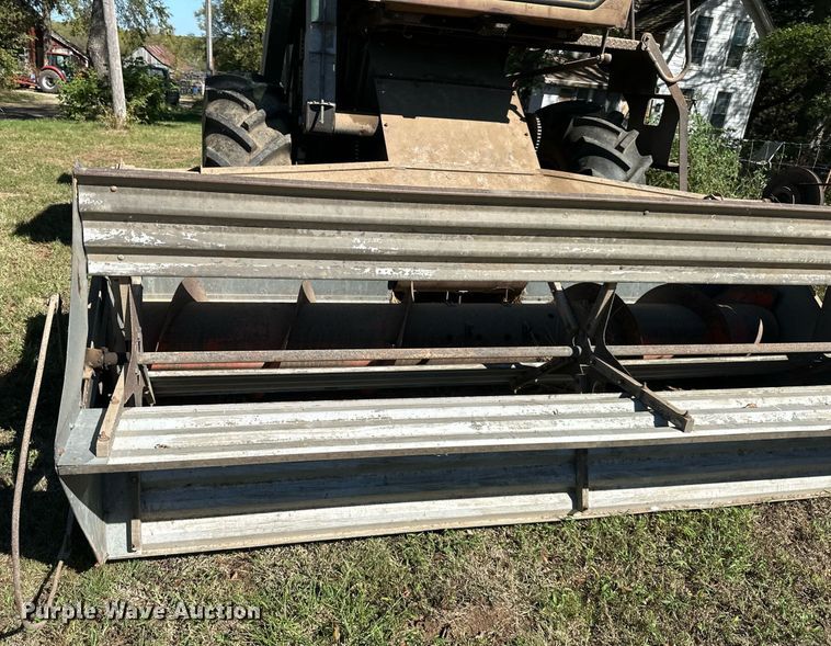 image for item DR2713 Gleaner  Model E combine