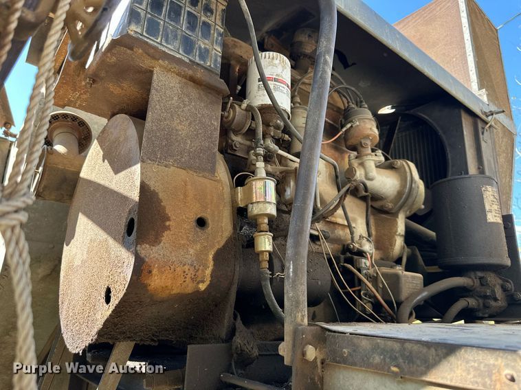 image for item DR2713 Gleaner  Model E combine