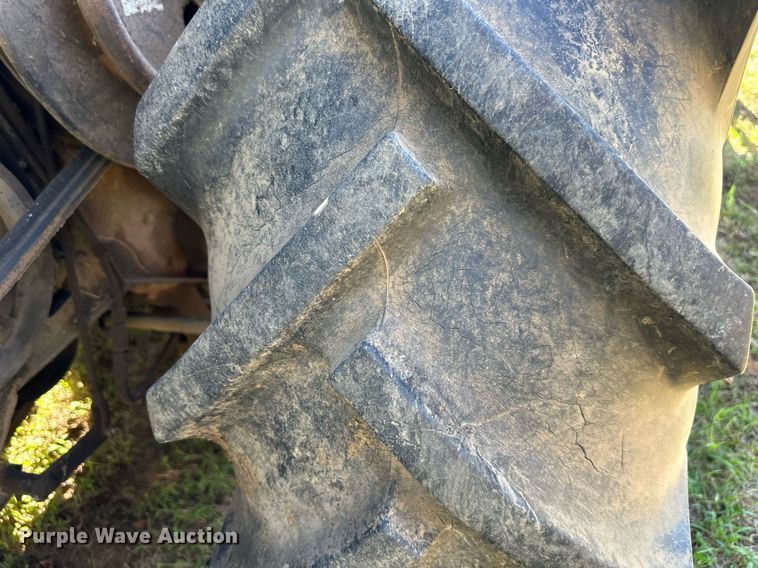 image for item DR2713 Gleaner  Model E combine