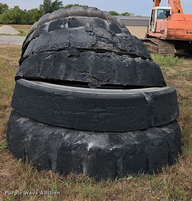 image for item DR8785 (7) water/feed troughs