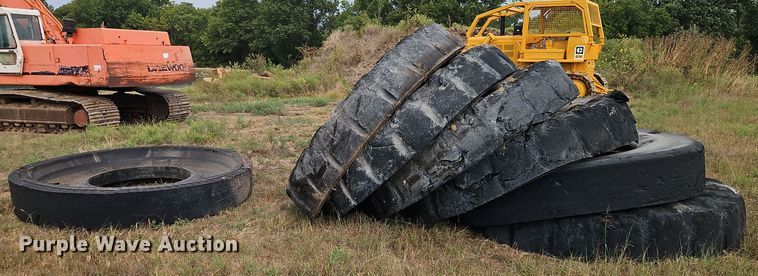 image for item DR8785 (7) water/feed troughs