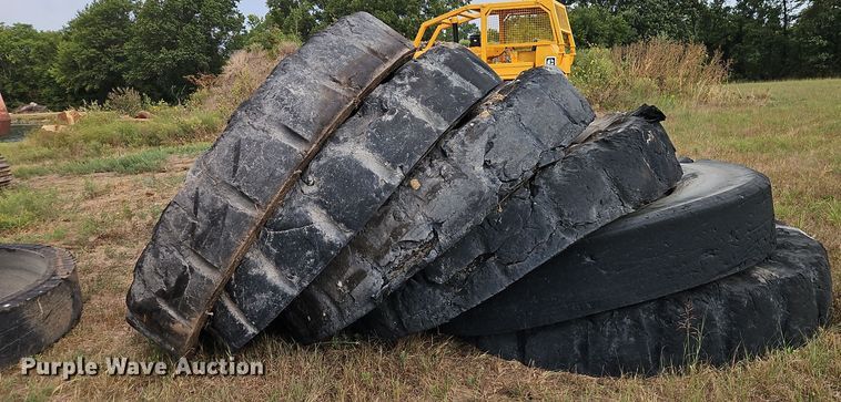 image for item DR8785 (7) water/feed troughs