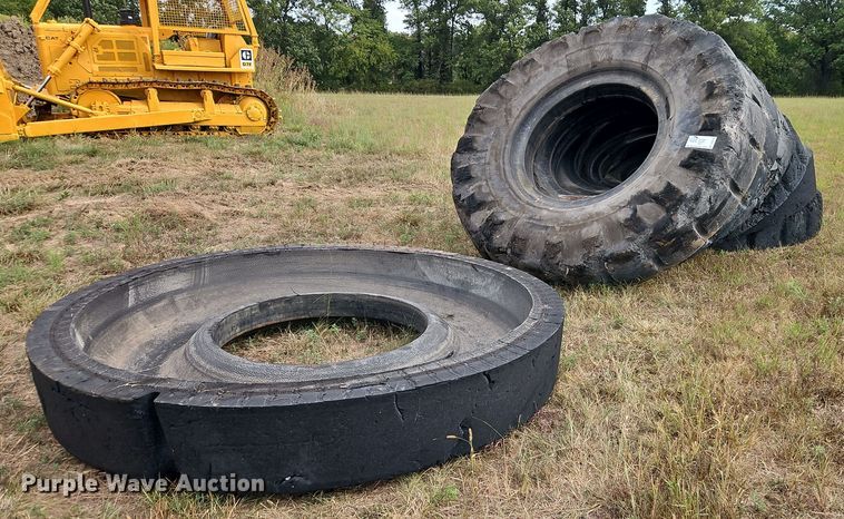 image for item DR8785 (7) water/feed troughs