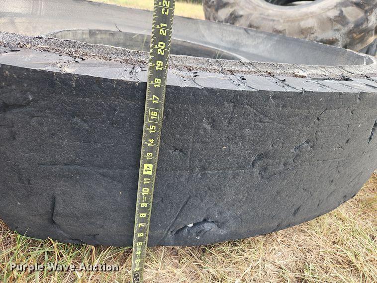 image for item DR8785 (7) water/feed troughs