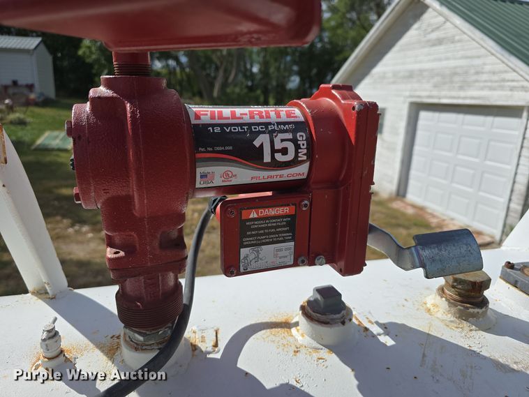 image for item DS4875 Fuel trailer