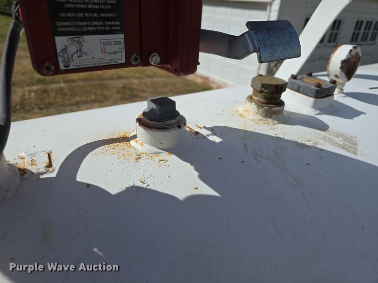 image for item DS4875 Fuel trailer