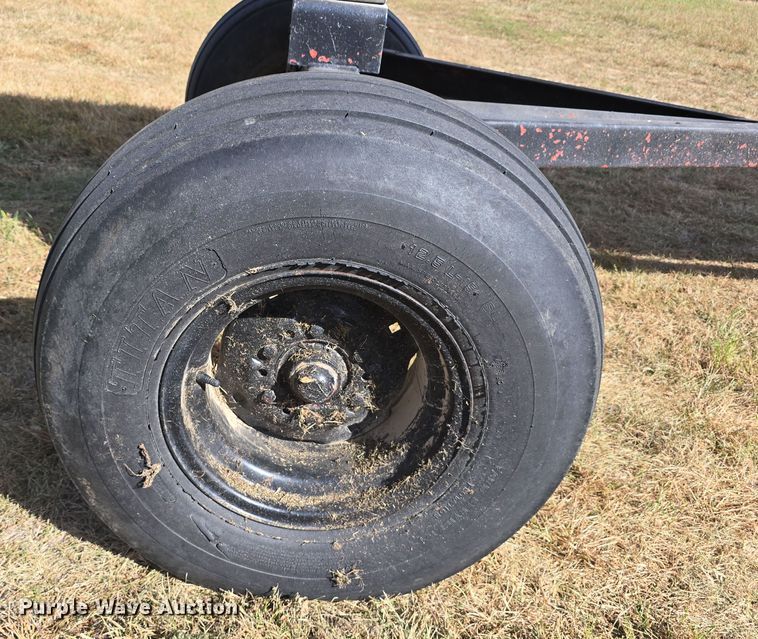 image for item DS4875 Fuel trailer