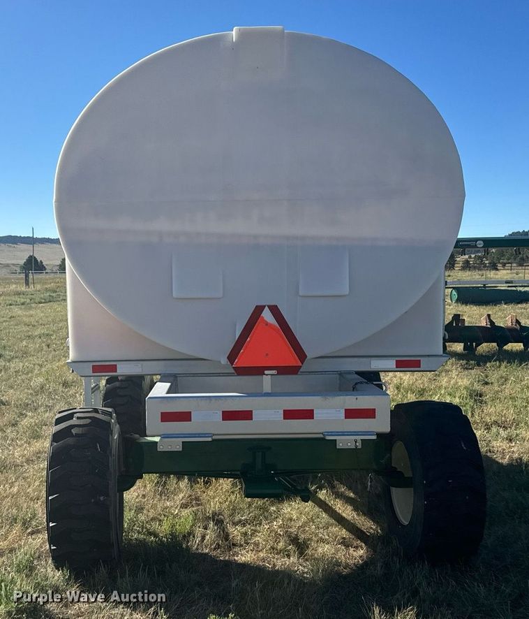 image for item DV2813 Aeromaster WT-3000 nurse tank trailer