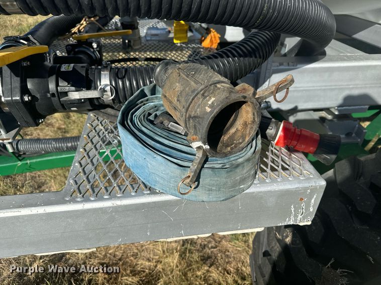 image for item DV2813 Aeromaster WT-3000 nurse tank trailer