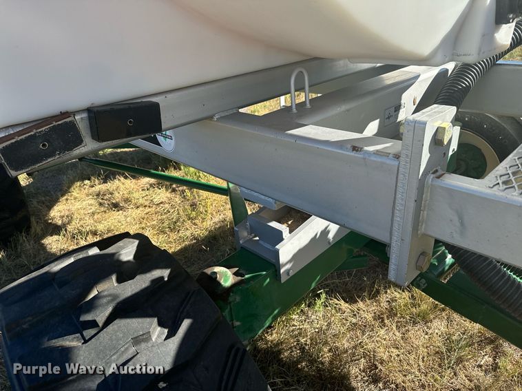 image for item DV2813 Aeromaster WT-3000 nurse tank trailer