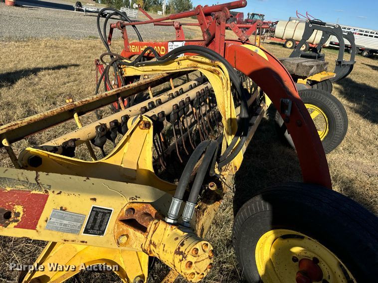 image for item DV2828 Hew Holland 258 hay rake