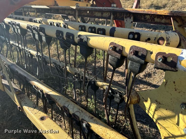 image for item DV2828 Hew Holland 258 hay rake