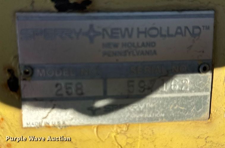 image for item DV2828 Hew Holland 258 hay rake