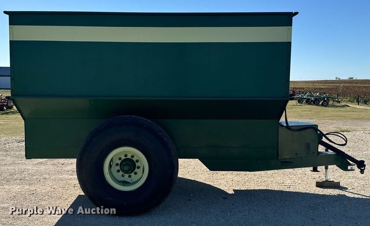 image for item DV2835 Harris & Thrush BIG 12 12-K grain cart