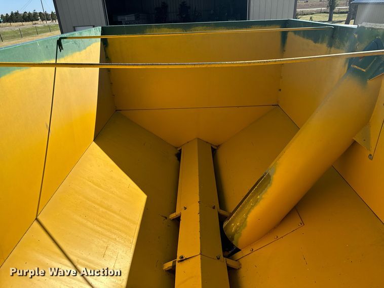 image for item DV2835 Harris & Thrush BIG 12 12-K grain cart