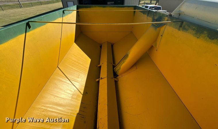 image for item DV2835 Harris & Thrush BIG 12 12-K grain cart