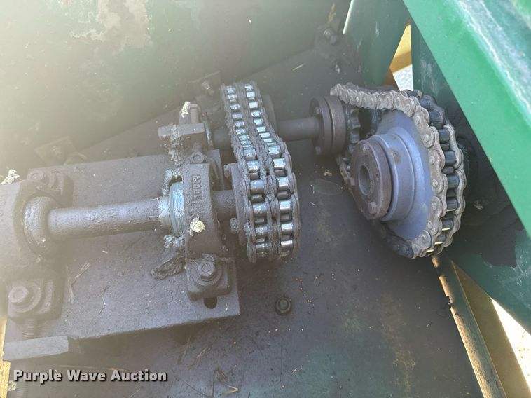 image for item DV2835 Harris & Thrush BIG 12 12-K grain cart