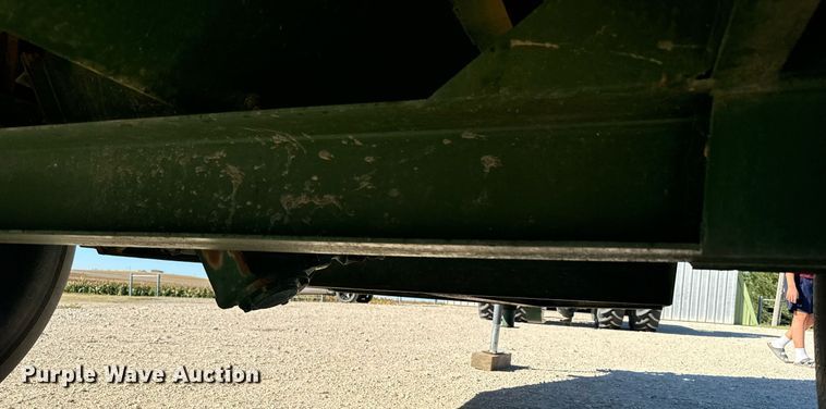 image for item DV2835 Harris & Thrush BIG 12 12-K grain cart