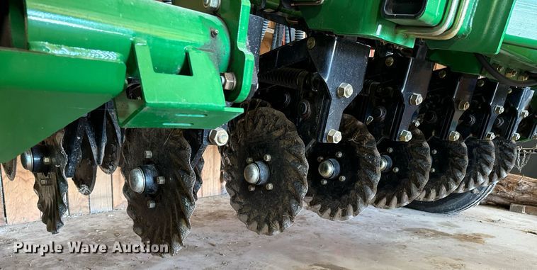 image for item DX1300 2021 Great Plains 1006NT no-till grain drill