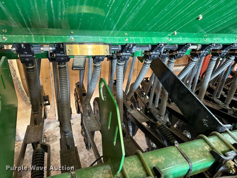 image for item DX1300 2021 Great Plains 1006NT no-till grain drill