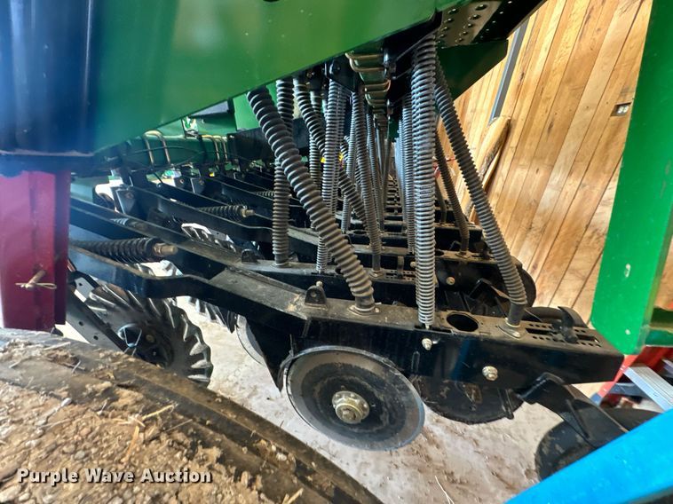 image for item DX1300 2021 Great Plains 1006NT no-till grain drill