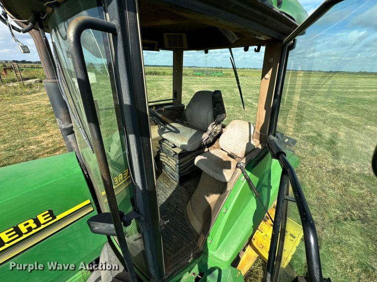 image for item DX1317 2000 John Deere 8410T tractor