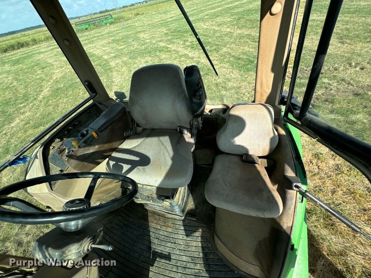 image for item DX1317 2000 John Deere 8410T tractor