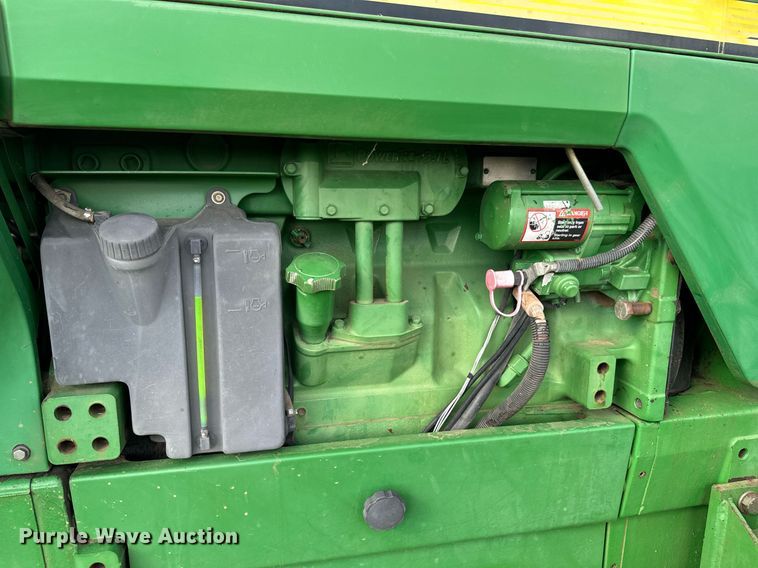 image for item DX1317 2000 John Deere 8410T tractor