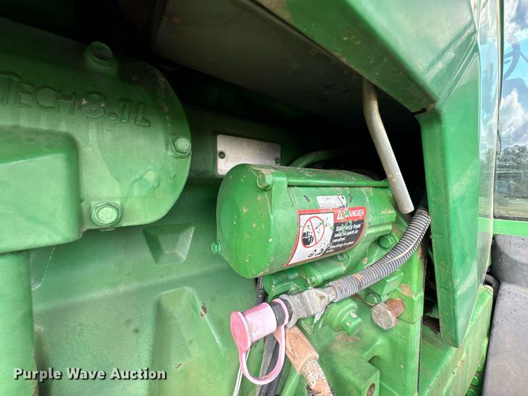 image for item DX1317 2000 John Deere 8410T tractor