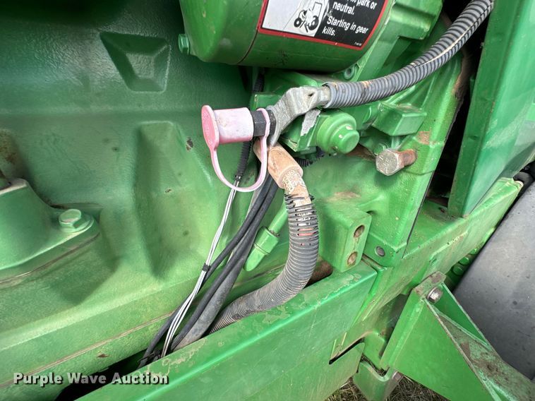 image for item DX1317 2000 John Deere 8410T tractor