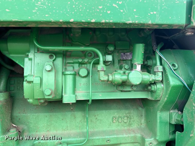 image for item DX1317 2000 John Deere 8410T tractor