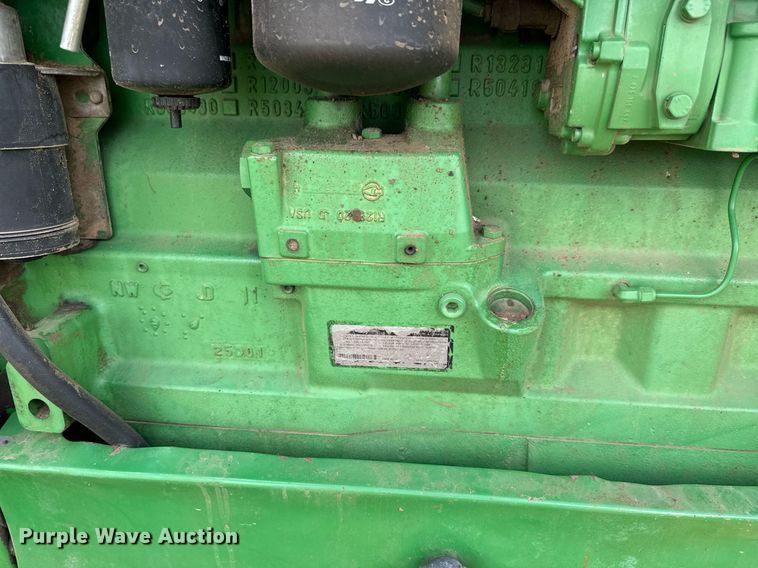 image for item DX1317 2000 John Deere 8410T tractor