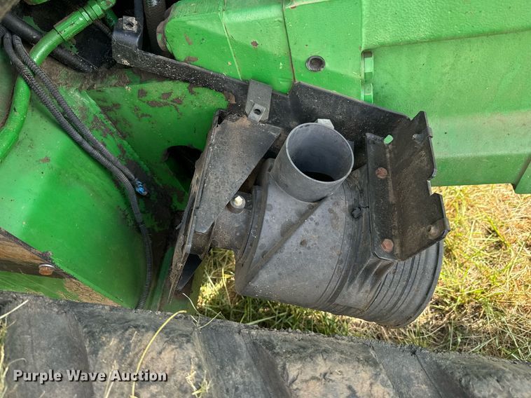 image for item DX1317 2000 John Deere 8410T tractor