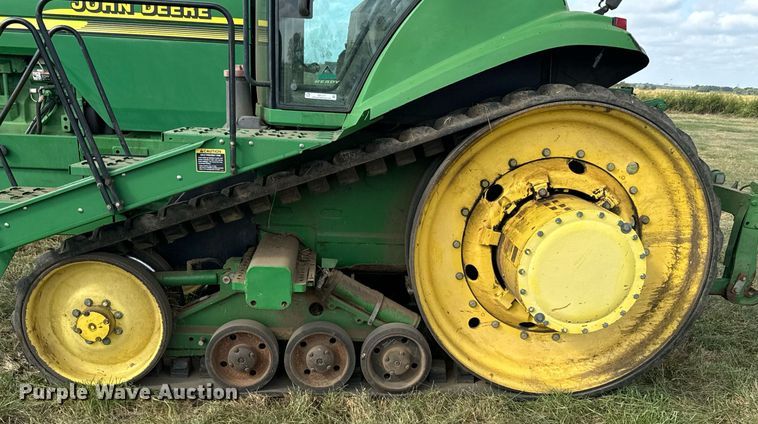 image for item DX1317 2000 John Deere 8410T tractor
