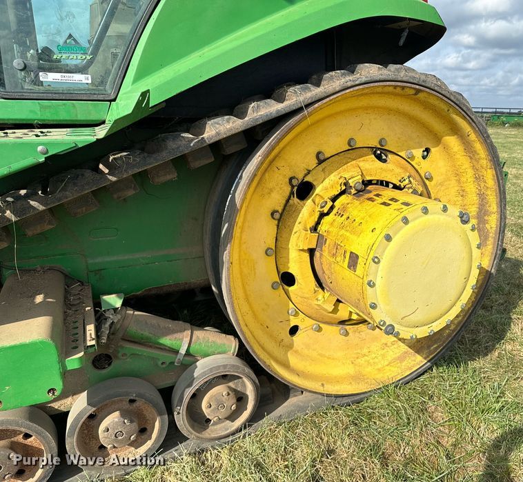 image for item DX1317 2000 John Deere 8410T tractor