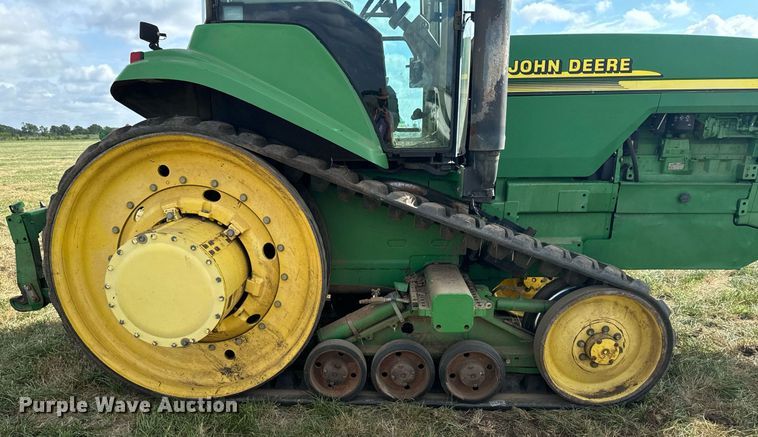 image for item DX1317 2000 John Deere 8410T tractor