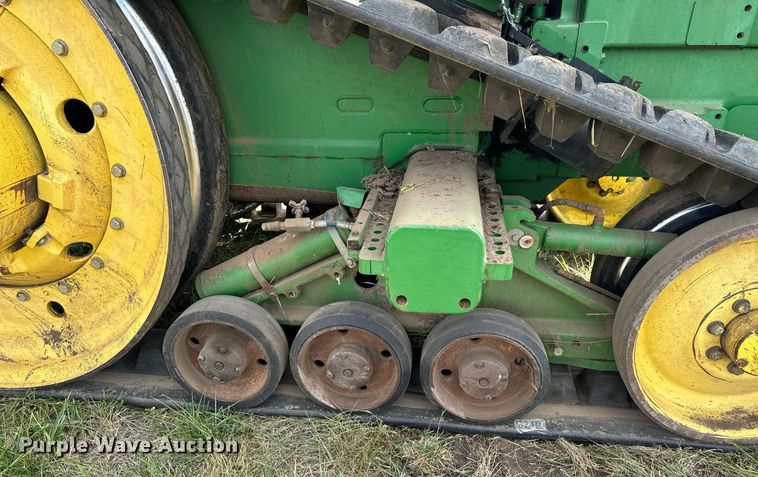 image for item DX1317 2000 John Deere 8410T tractor