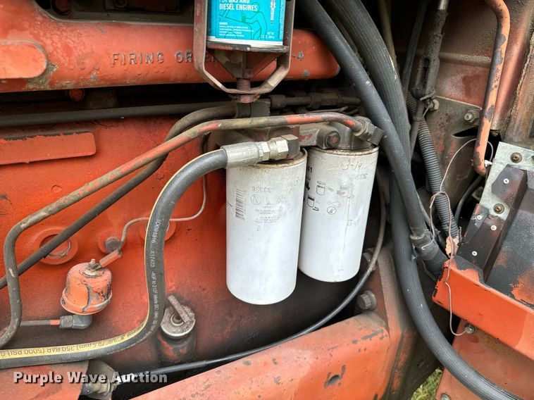 image for item DX1329 International Harvester 1086 tractor